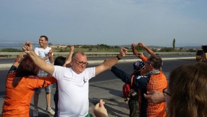 Turdak Sezonu; Dikili aşıklar Şelalesinde Açtı