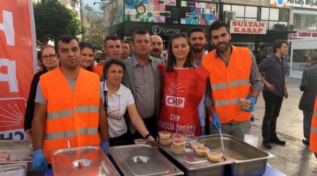 CHP'li gençlerden aşure hayrı