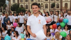 Kız çocuklarının sesine eşlik ettiler