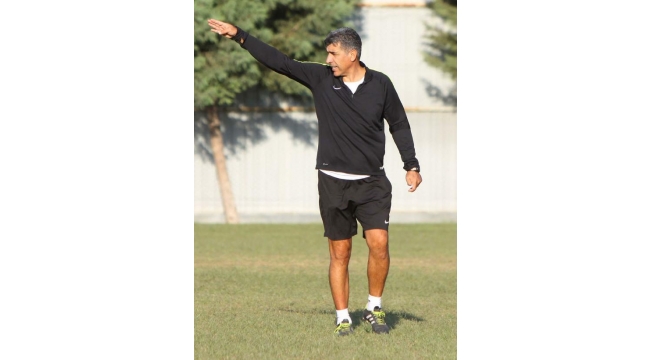 Manisaspor-Adana Demirspor 2 yeni teknik adamın mücadelesi