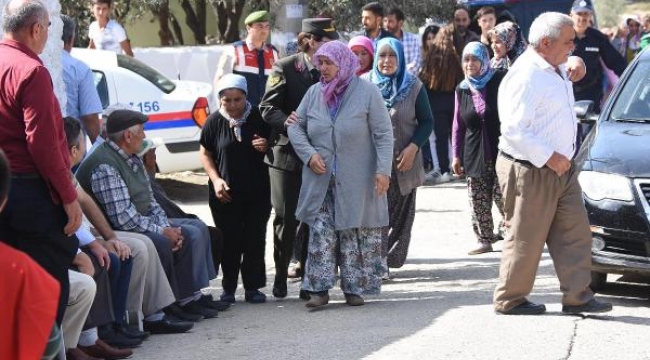 Salihlili şehit onbaşı Evren Kara gözyaşlarıyla uğurlandı