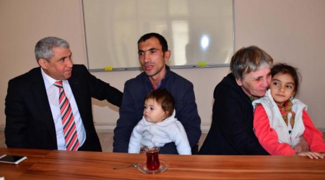 Anne ve oğlu 34 yıl sonra kavuştu