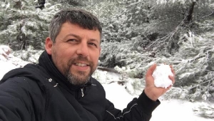 Kırkağaç'ta kar yağışı