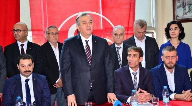 MHP'li Akçay: Cumhursuz başkanlığa geçit vermeyiz