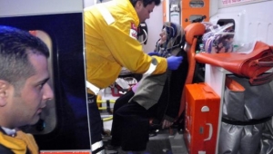 Ateşe Verdiği Evinde Dumandan Etkilendi