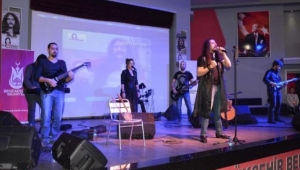 Barış Manço Şarkılarıyla Anıldı