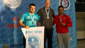 Can Gönenli Çift Madalyayla Döndü