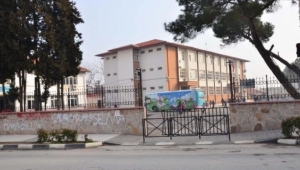 Eğitim Kurumun'daki Tabelalarda Referandum Değişikliği