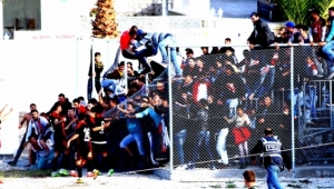 Kritik Dönemeçte Taraftar Takımının Yanında