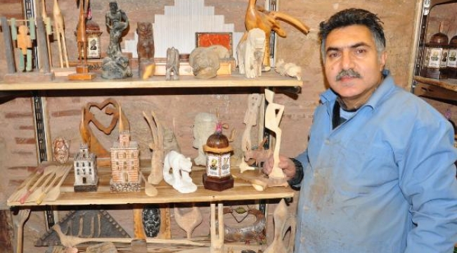 Ödevle keşfettiği yeteneği mesleği oldu