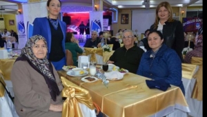 Ömürlük sevdalılara jest