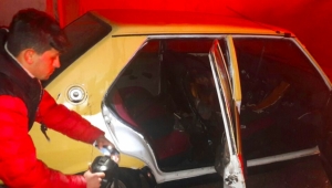 PARK HALİNDEKİ OTOMOBİL YANDI ?