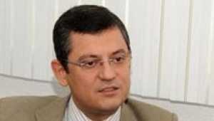 Terör Örgütlerini Övüyorlar