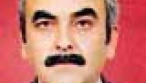 El Frenini Çekmeyi Unuttuğu Traktörünün Altında Can Verdi