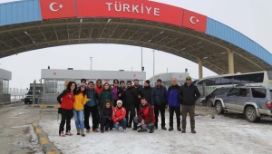 Hocalı Şehitlerini Zirvede Andılar