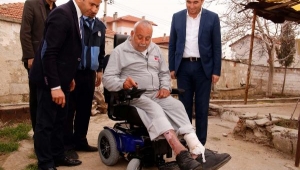 Yıllardır Beklediği Akülü Sandalyesine Kavuştu