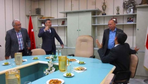 CHP’li Vekil Özgür Özel’in nezaketi