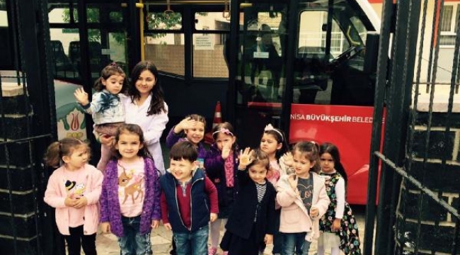 Çocuklardan Polis Haftası kutlaması