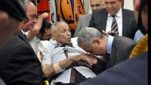 Hayırseverin yaptırdığı sağlık merkezinde duygusal tören