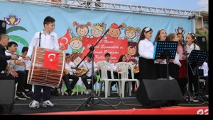 Turgutlu'daki çocuklar  eğlencenin tadını çıkardı