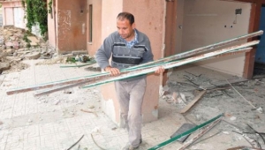 Yıkım sahası onlar için ekmek kapısı oldu