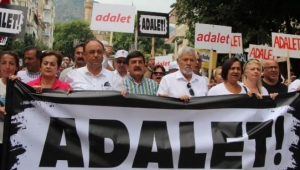 İzmir'den başlayan adalet yürüyüşü Manisa'da devam etti