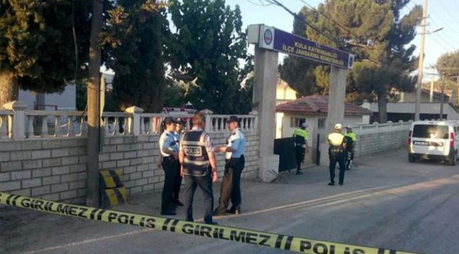 Cinnet getiren asker koğuşu taradı: 3 asker şehit, 3 asker yaralı