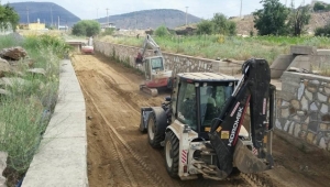 KULA’DA 4 BİN 800 METRELİK DERE TEMİZLİĞİ