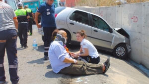 AKILLI KAVŞAK'DA KAZA 4 YARALI( VİDEO)