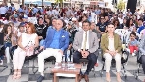 Üzüm ezip suyunu çıkardılar