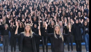 Üniversiteliler, işaret diliyle İstiklal Marşı'nı okudu