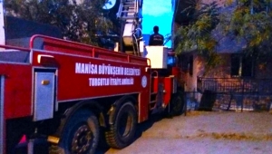 Uykuya dalan 10 yaşındaki  çocuk itfaiye tarafından kurtarıldı.