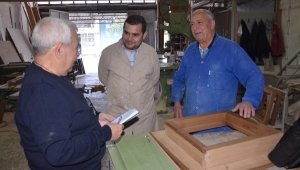 Akhisarlı marangoz ustasından tarihe katkı