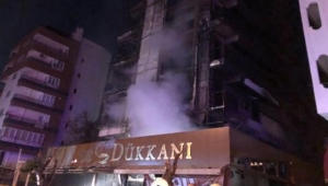 Kafe yangında kül oldu, apartmanda faciadan dönüldü