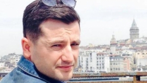 Kamyonet, otomobille çarpıştı: 1 ölü, 2 yaralı