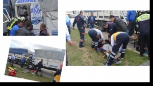 TIR'lar çarpıştı; 1 yaralı