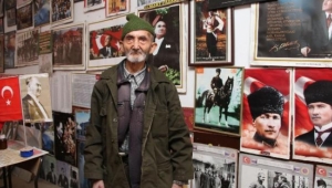 78 yaşındaki çiftçi, biriktirdiği 2 bin fotoğrafla Atatürk Evi açtı