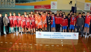MANİSA'DA GENÇLER VOLEYBOL A KATEGORİSİ İL BİRİNCİLİĞİ SONA ERDİ