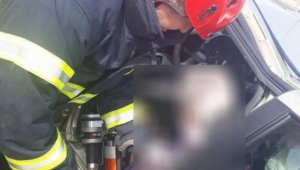 Kazada yaralanan sürücü kurtarılamadı