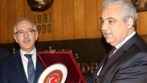 TBMM Komisyon Başkanı'ndan 'Günde 20 gram üzüm tüketin' tavsiyesi