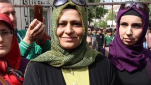 Manisa'da 'Okulumuz kapatılmasın' eylemi