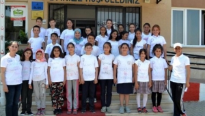 Türkçenin doğru kullanımı için tişört giydiler