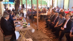 Yaşlı amcaya akülü araba