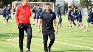 Teleset Mobilya Akhisarspor lige döndü