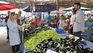 Güzide İçen pazarda vatandaşların yoğun ilgisiyle karşılandı