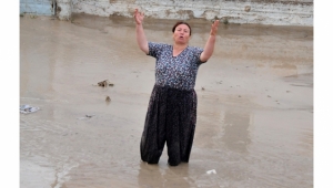 MANİSA'DA SEL İZMİR-İSTANBUL KARAYOLU ULAŞIMI GEÇİLMEZ KILDI