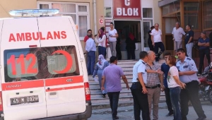 104 fabrika işçisi, gıda zehirlenmesi şüphesiyle hastaneye kaldırıldı 