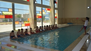 Başkan Şirin’den Yaz Spor Okullarına Havuz Jesti