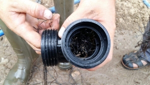 İÇME SUYU HATTINDAN 3 METRELİK KUNDUZ ÇIKTI