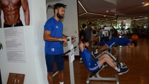 Manisa Büyükşehir Belediyespor Salonda Çalıştı